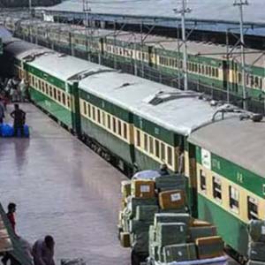 shahdara railway station (1)